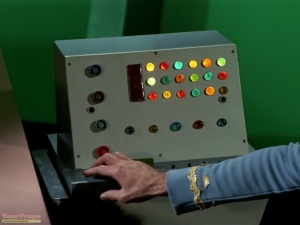 Star-Trek-The-Original-Series-Desktop-Computer-3